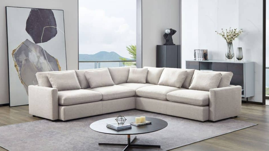 Diamond Sofa’s Contemporary Luxury: Crafting Spaces with Style and Versatility