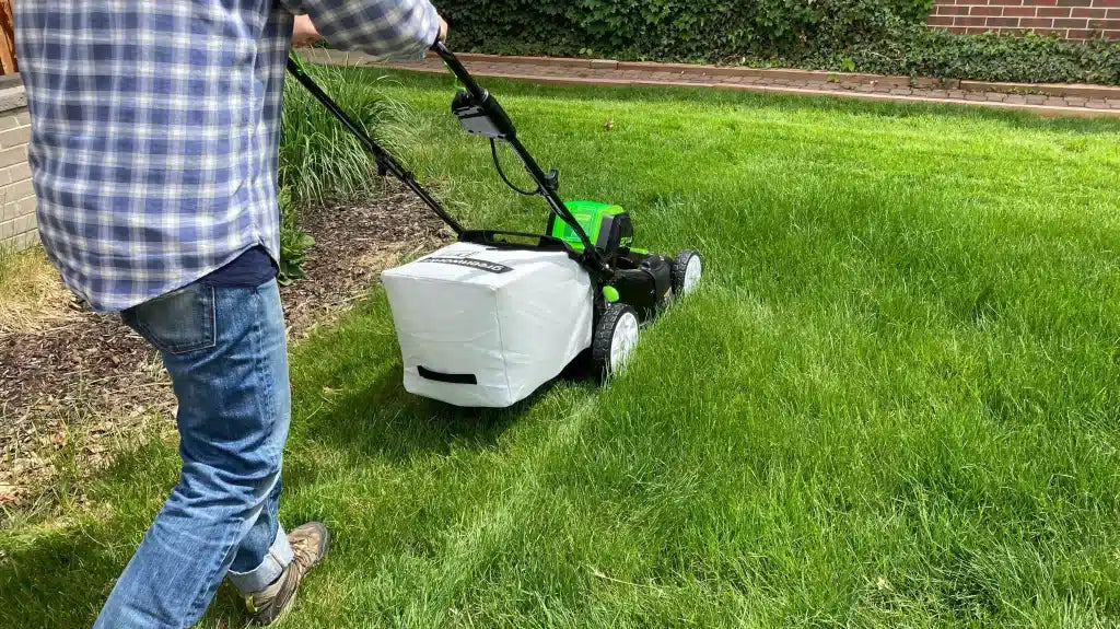 Do Not Pass By If You Want To Buy A Lawnmower – We Will Tell You Which One Is Best For You!