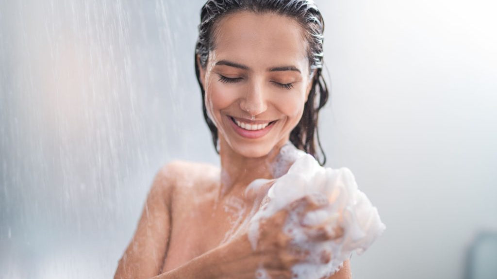 What is better bath or shower: pros and cons