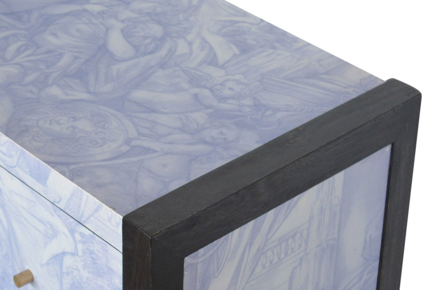 Artisan - Avanti Garden of Venus Chest