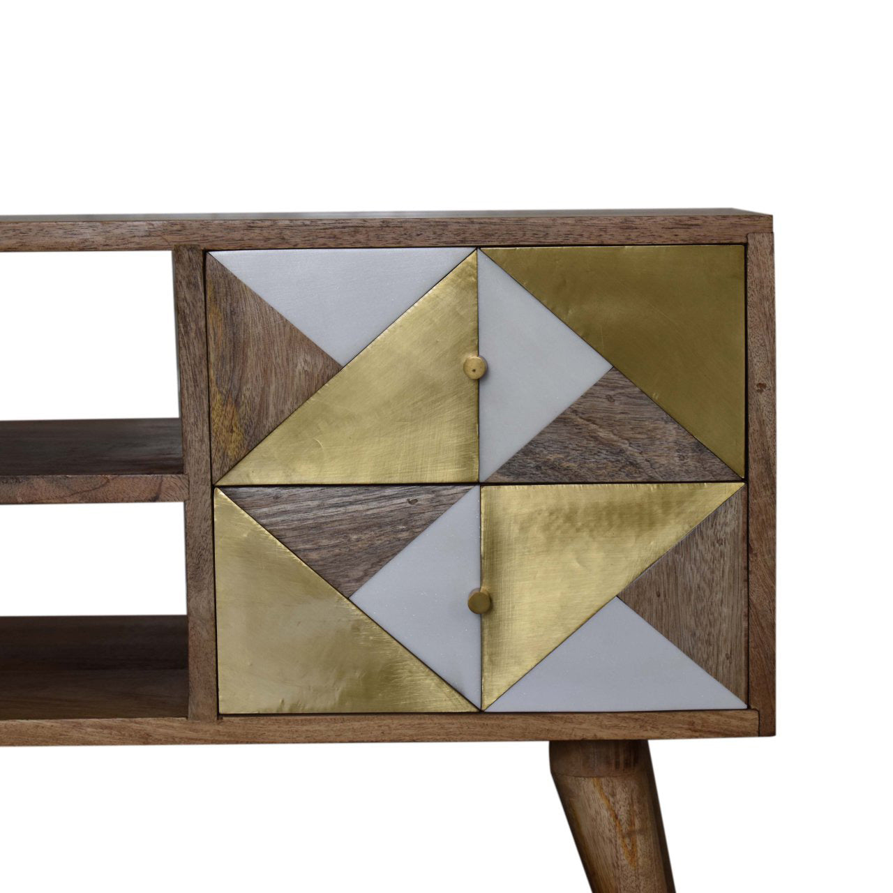 Artisan - Ivy Media Unit