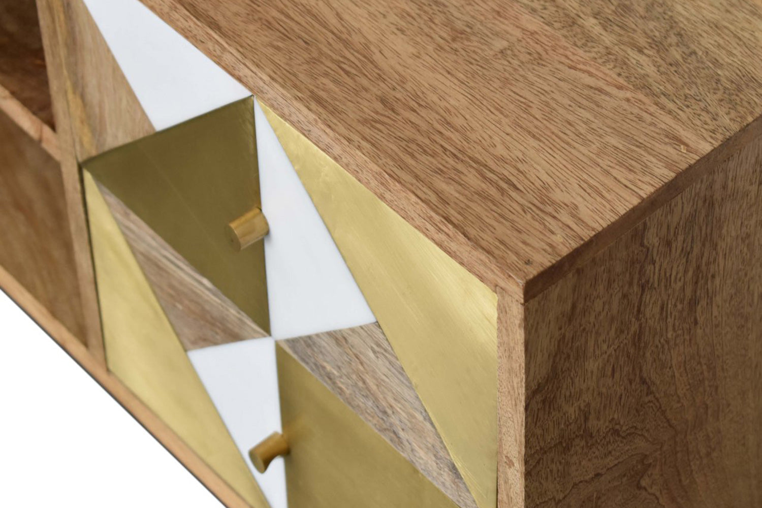 Artisan - Ivy Media Unit