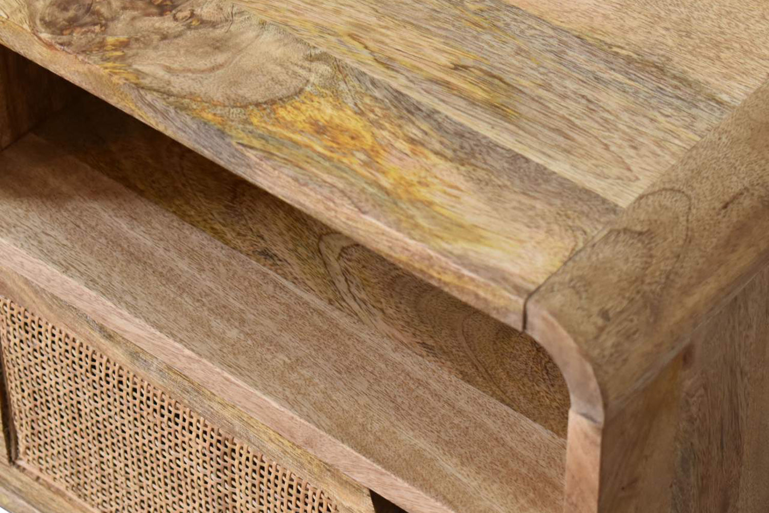 Artisan - Tallin Bedside