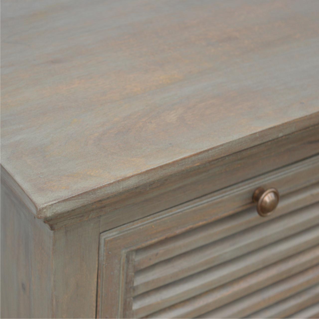 Artisan - 5 Shutter Buffet in Gray