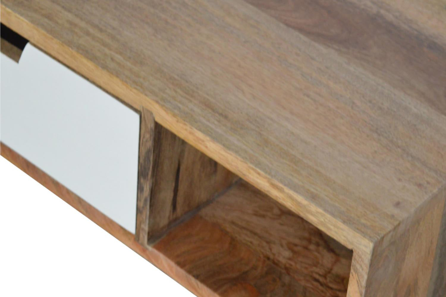 Artisan - Gradient Media Unit