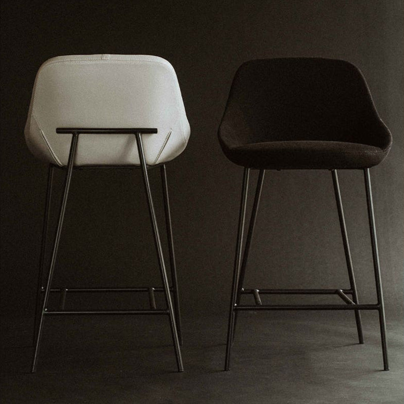 Moe's - Shelby Bar Stool in Black