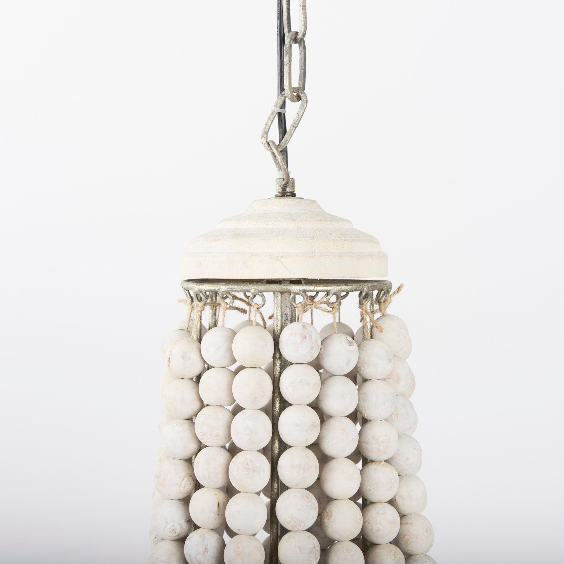 Mercana - Phillum Chandelier in White, Metal
