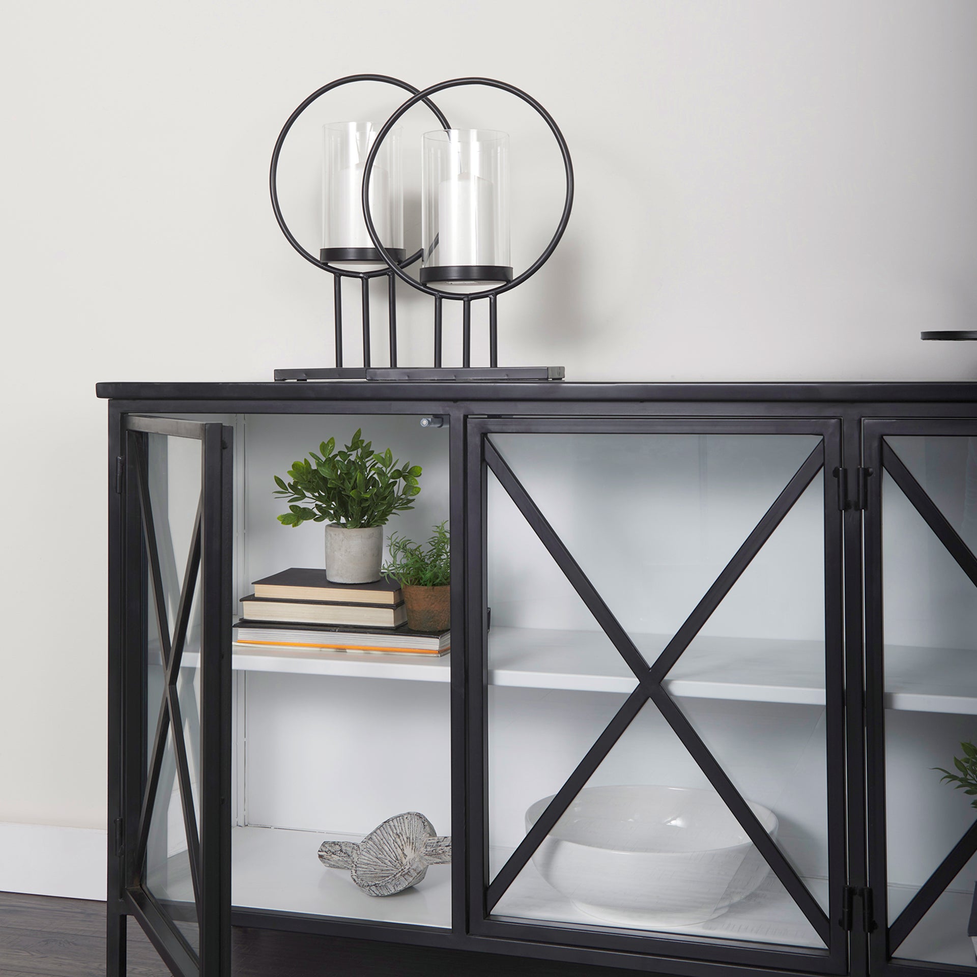 Mercana - Saturn Candle Holder in Black/White, Metal