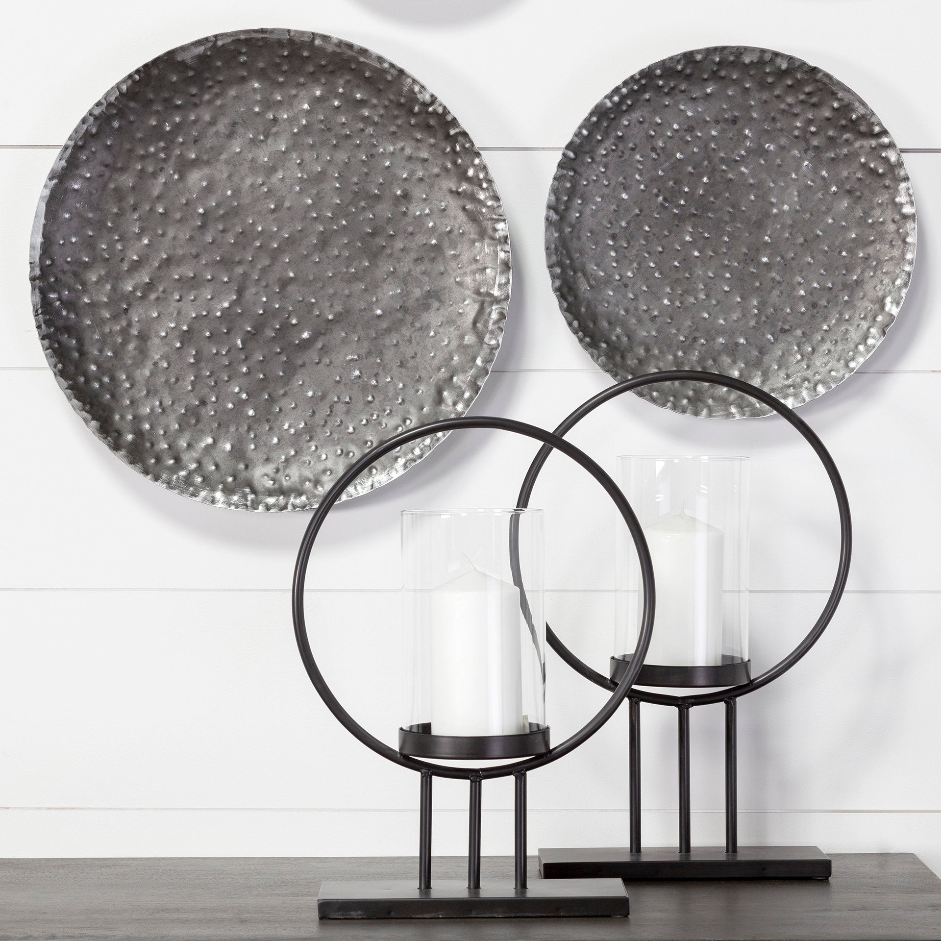 Mercana - Saturn Candle Holder in Black/White, Metal