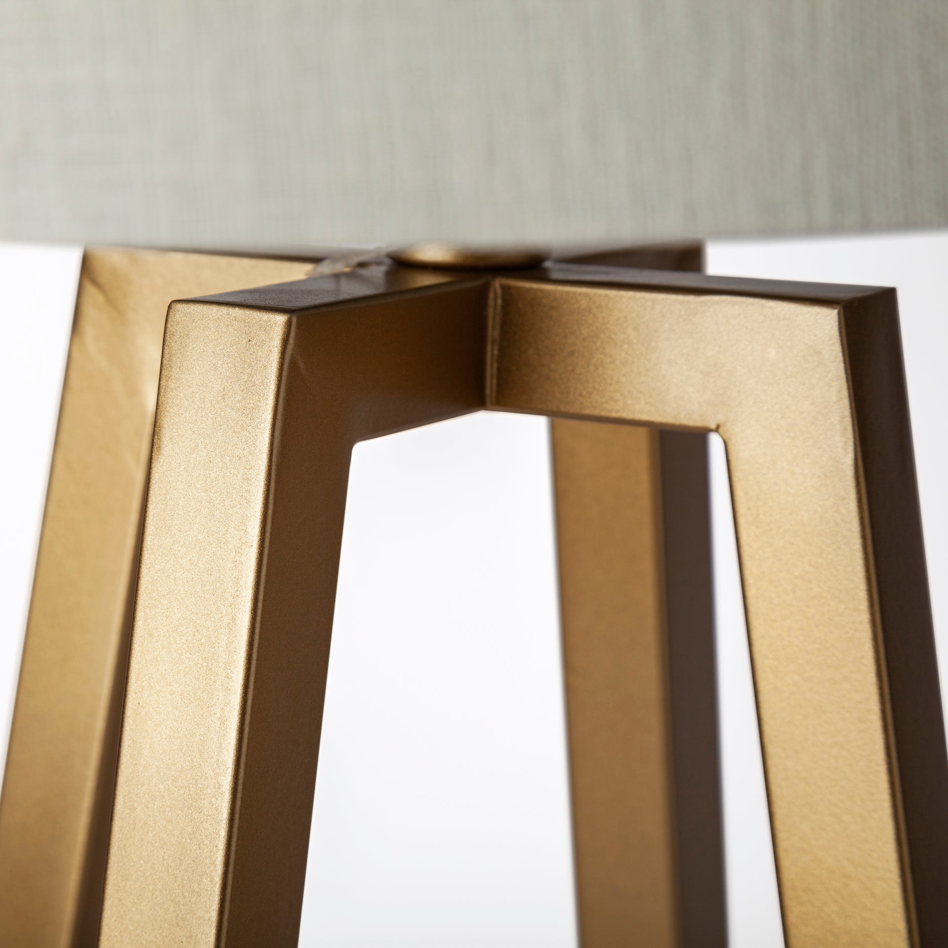 Mercana - Raelynn Table Lamp in Gold, Metal