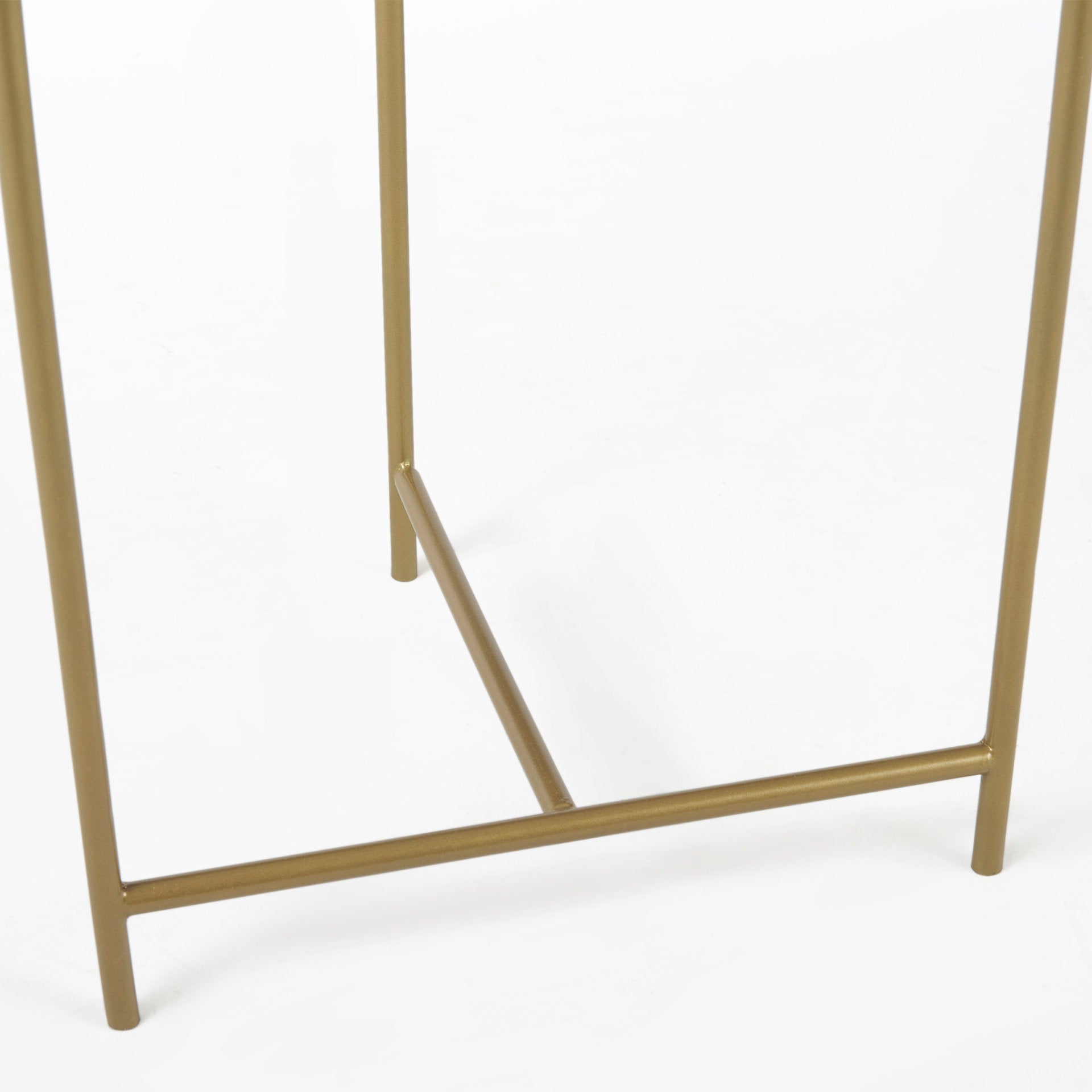 Mercana - Stella Accent Table in White, Marble
