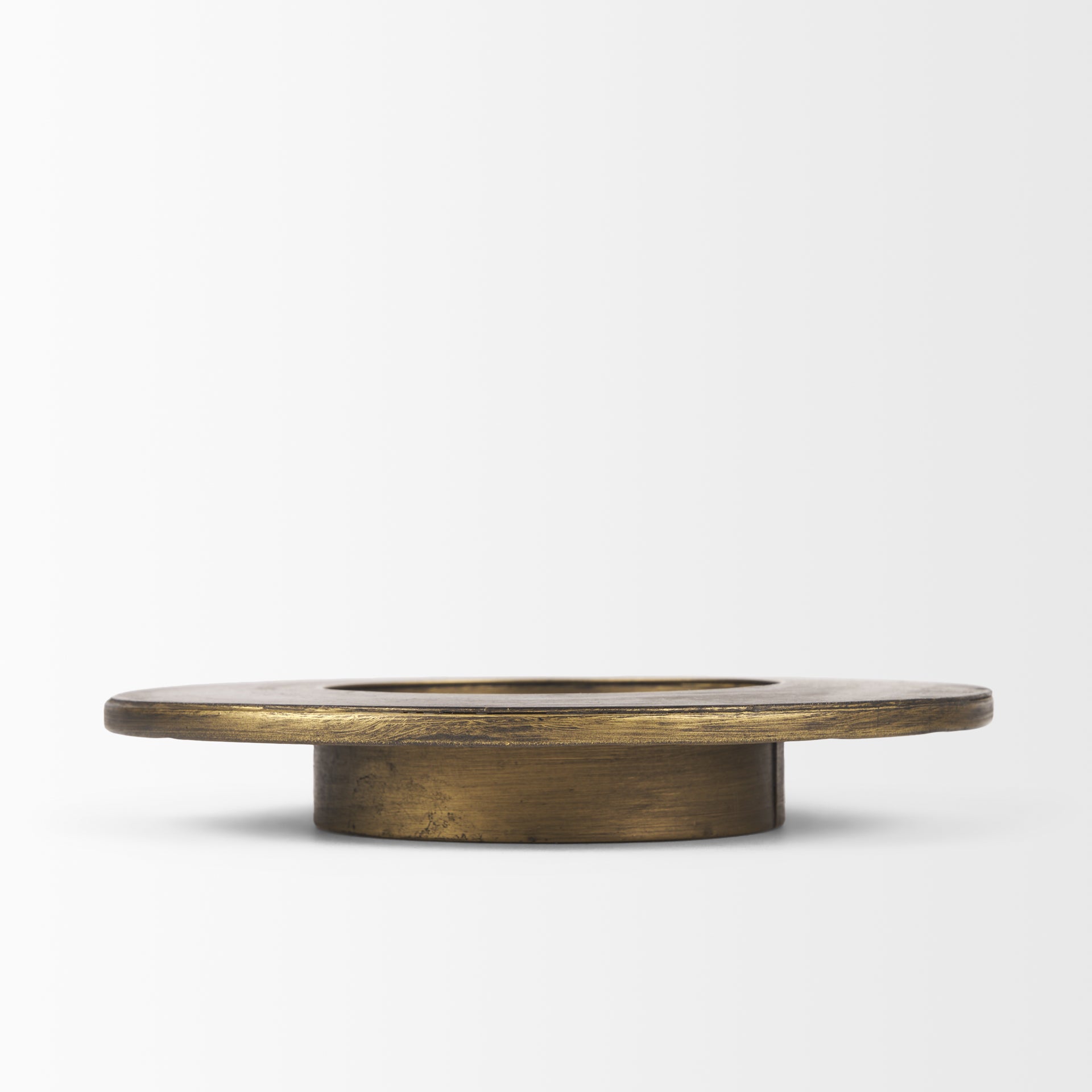 Mercana - Vivian Candle Holders in Gold, Metal