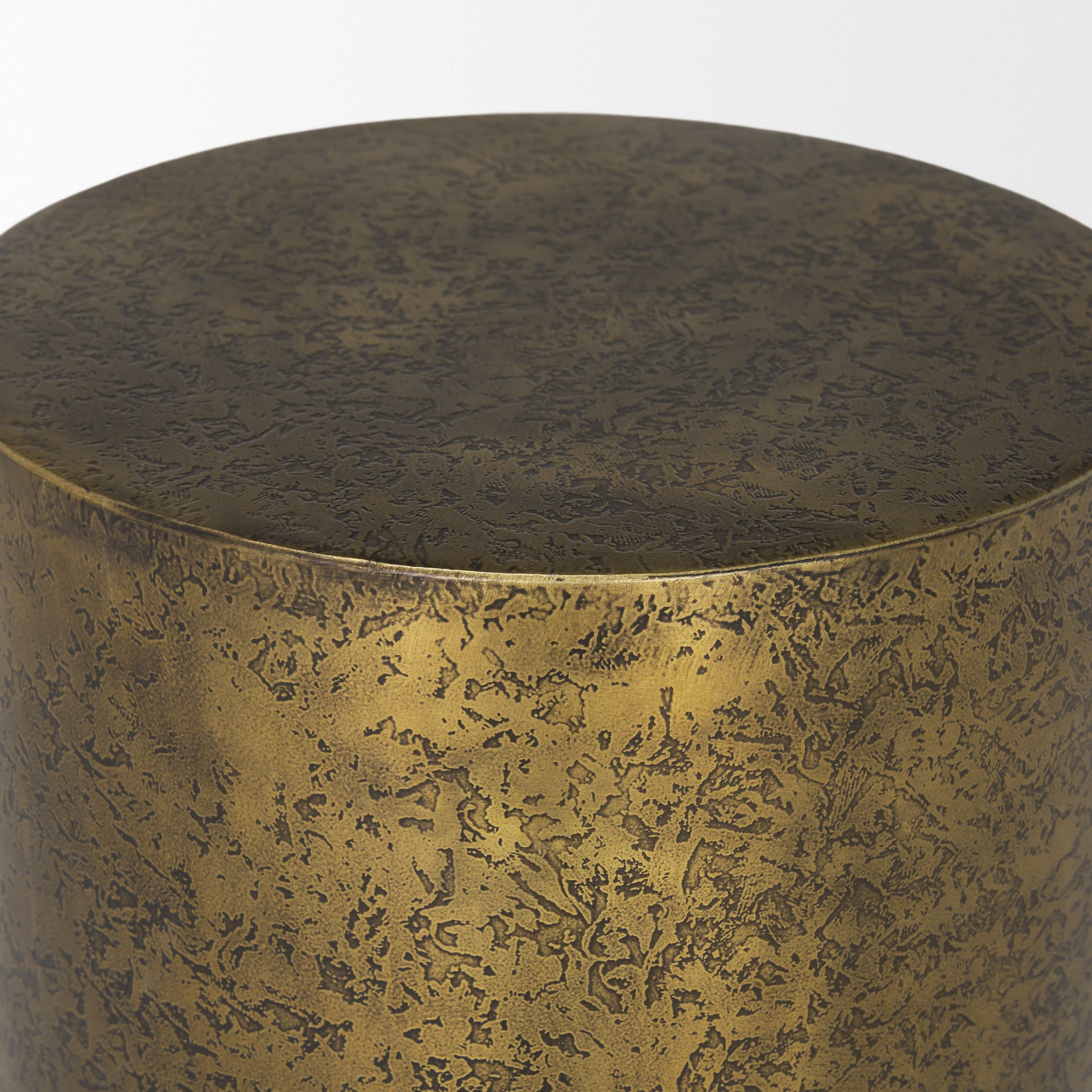 Mercana - Rosh Accent Table in Gold, Metal