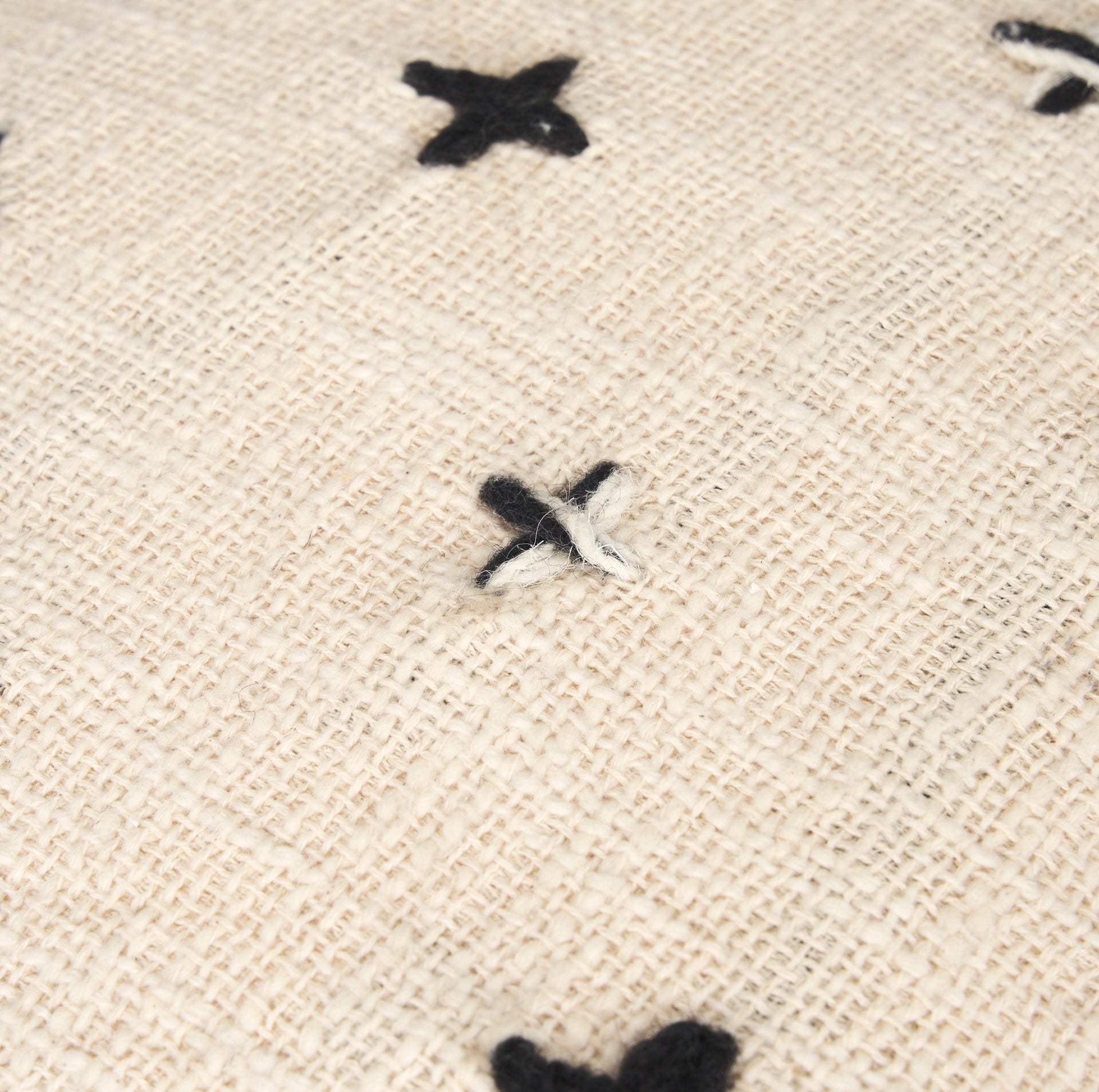 Mercana - Saanvi Pouf in Black/Cream, Wool