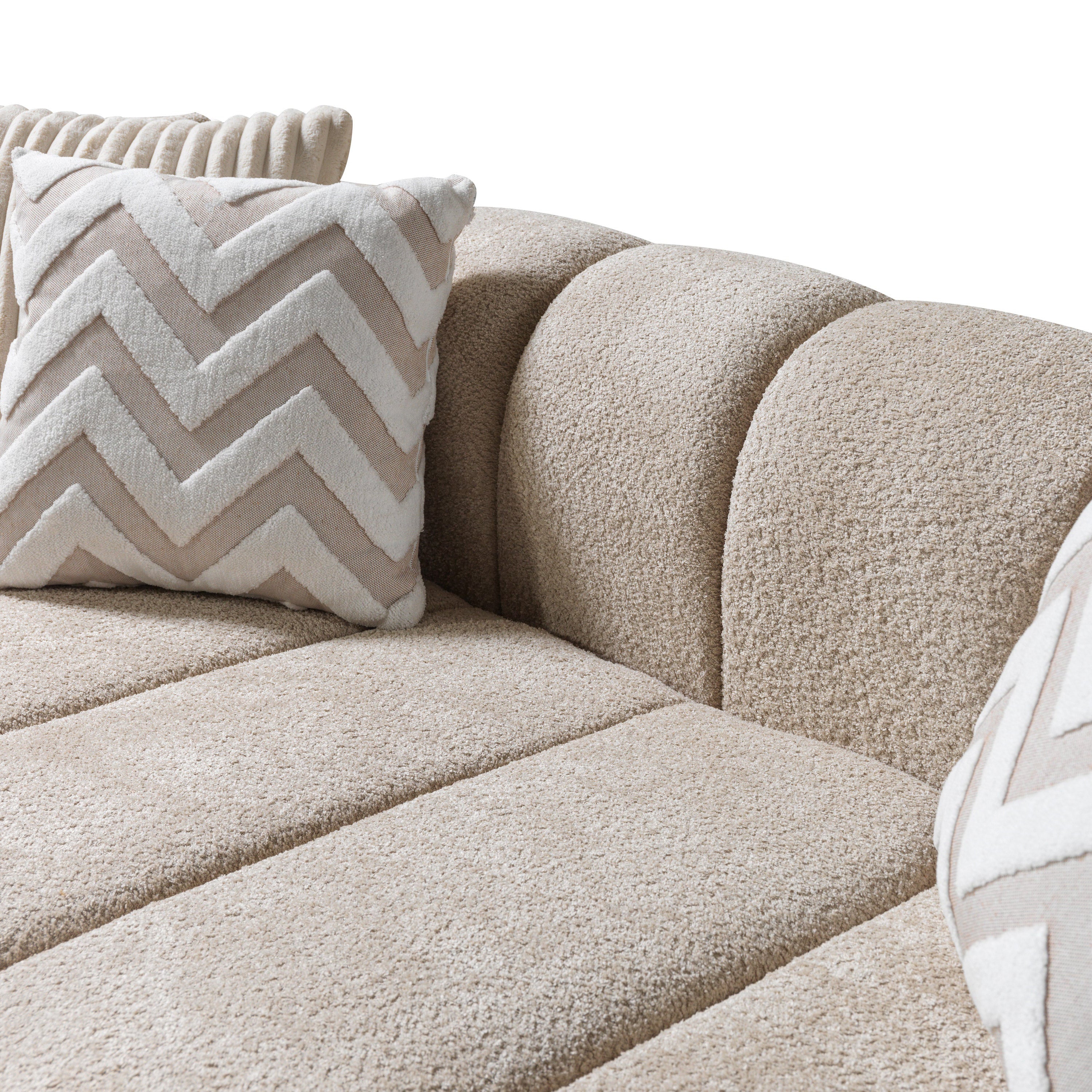 Nova - Lis Sand Boucle 115" Sectional