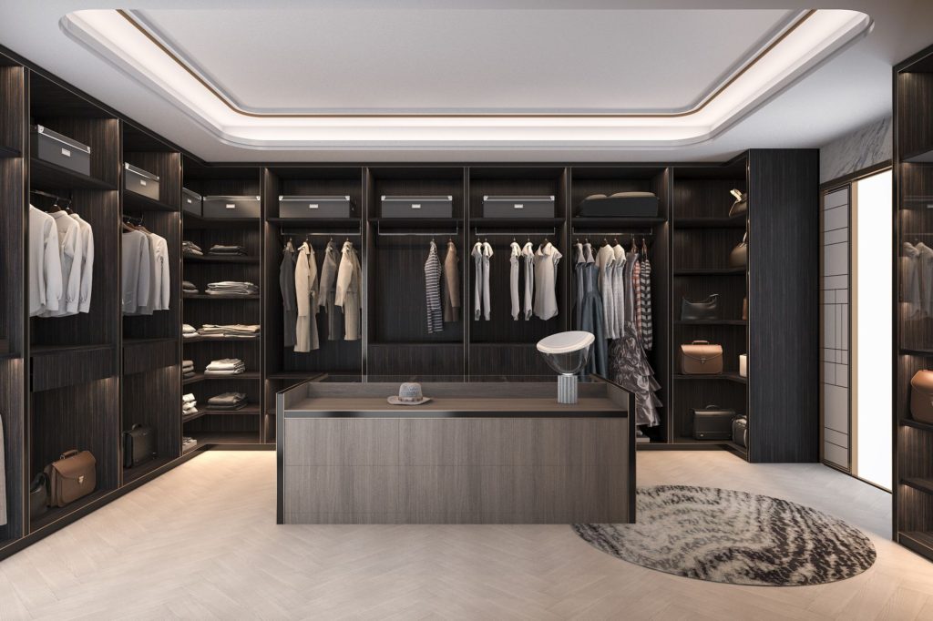 How to Choose a Perfect Closet