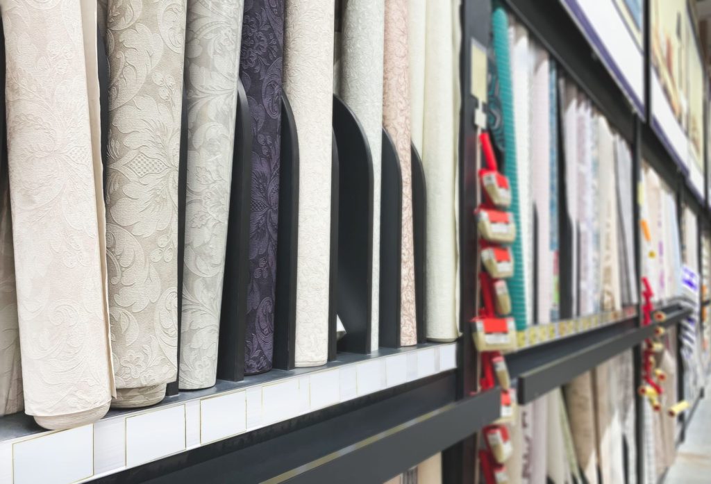 The most popular mistakes in choosing wallpaper