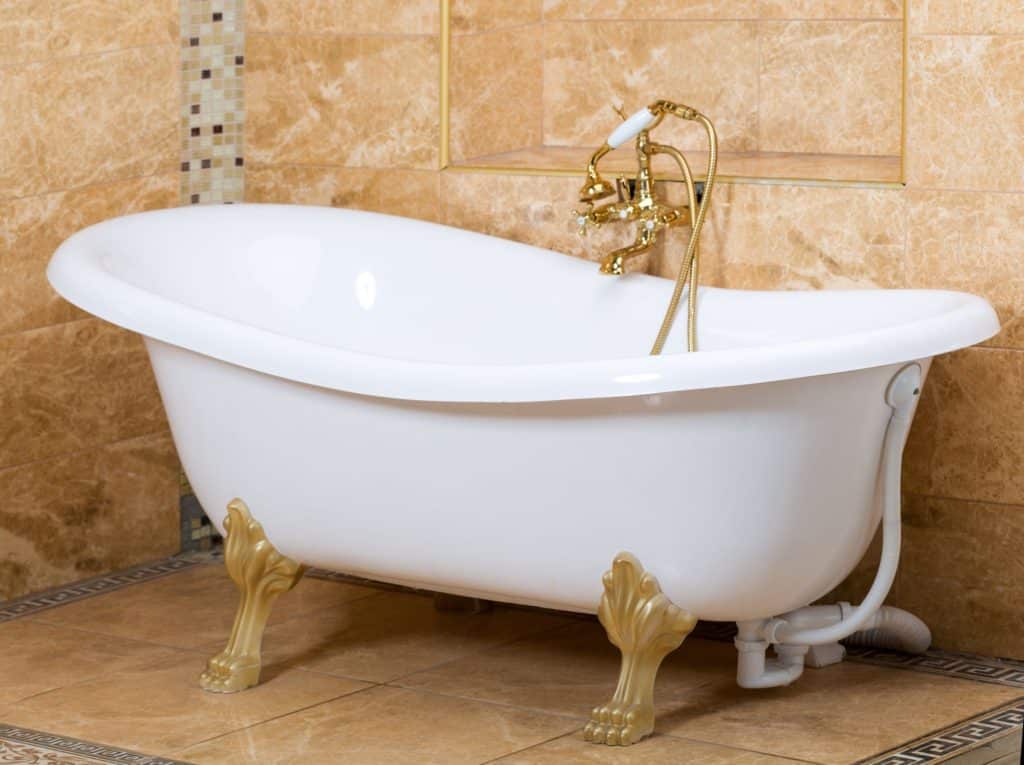What are the best bathtubs made of?