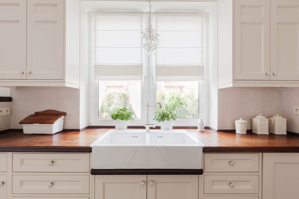 Popular materials for kitchen sinks