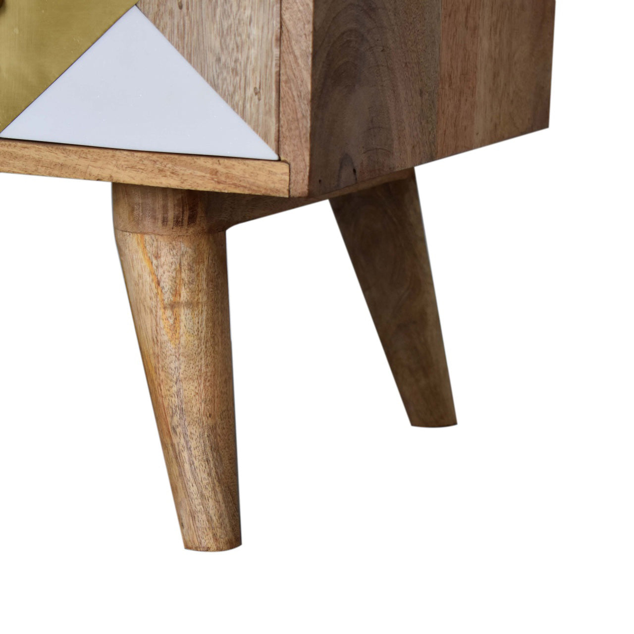 Artisan - Ivy Media Unit