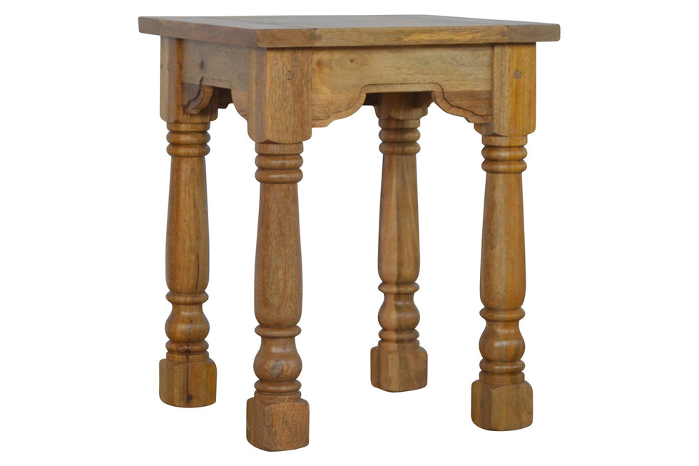 Artisan - End Table with Turned Legs