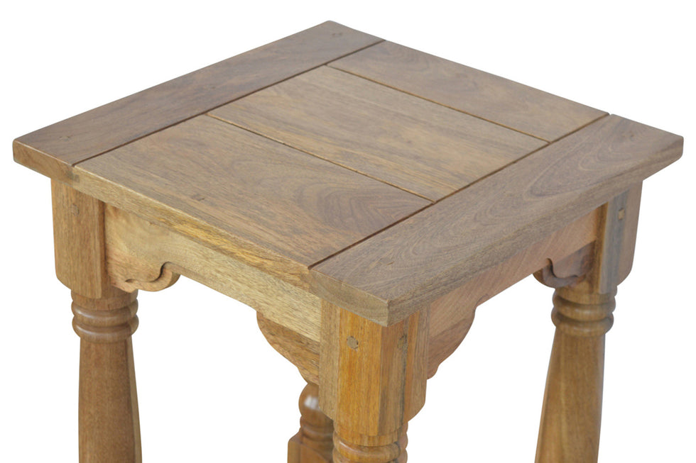 Artisan - End Table with Turned Legs