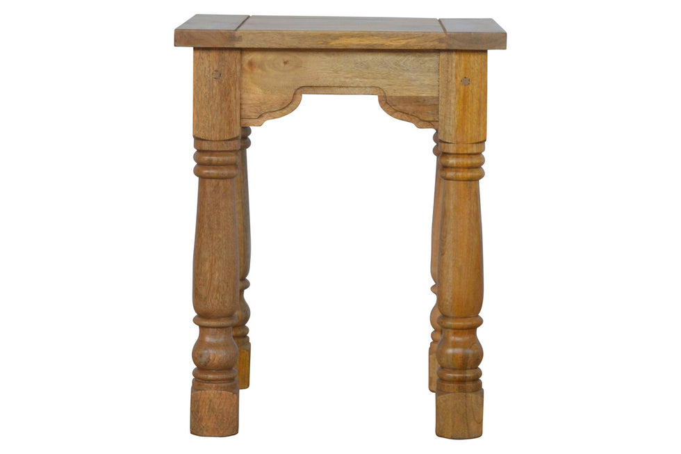 Artisan - End Table with Turned Legs