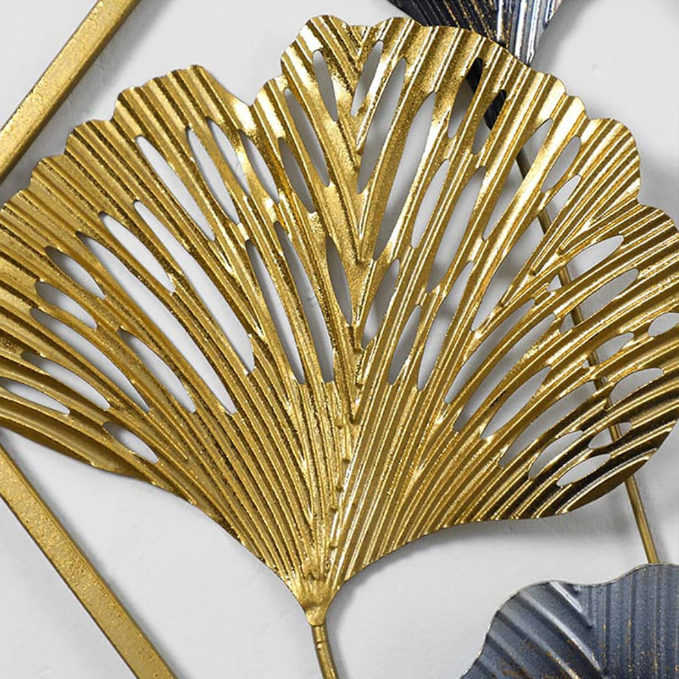 HMR - 2 Pieces Triangular Wall Hollow-out Ginkgo Leaves Floral Art in Metal