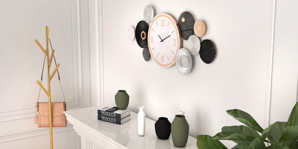 HMR - Modern Mute Metal Wall Clock with Distressed Multiple Round Shape
