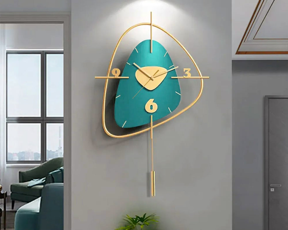 HMR - Creative Scandinavian Wall Clock