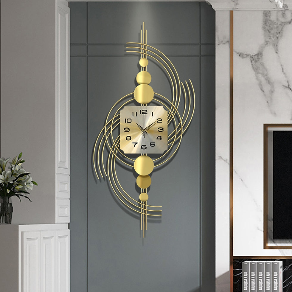 HMR - Modern 3D Metal Wall Clock with Golden Geometric Frame
