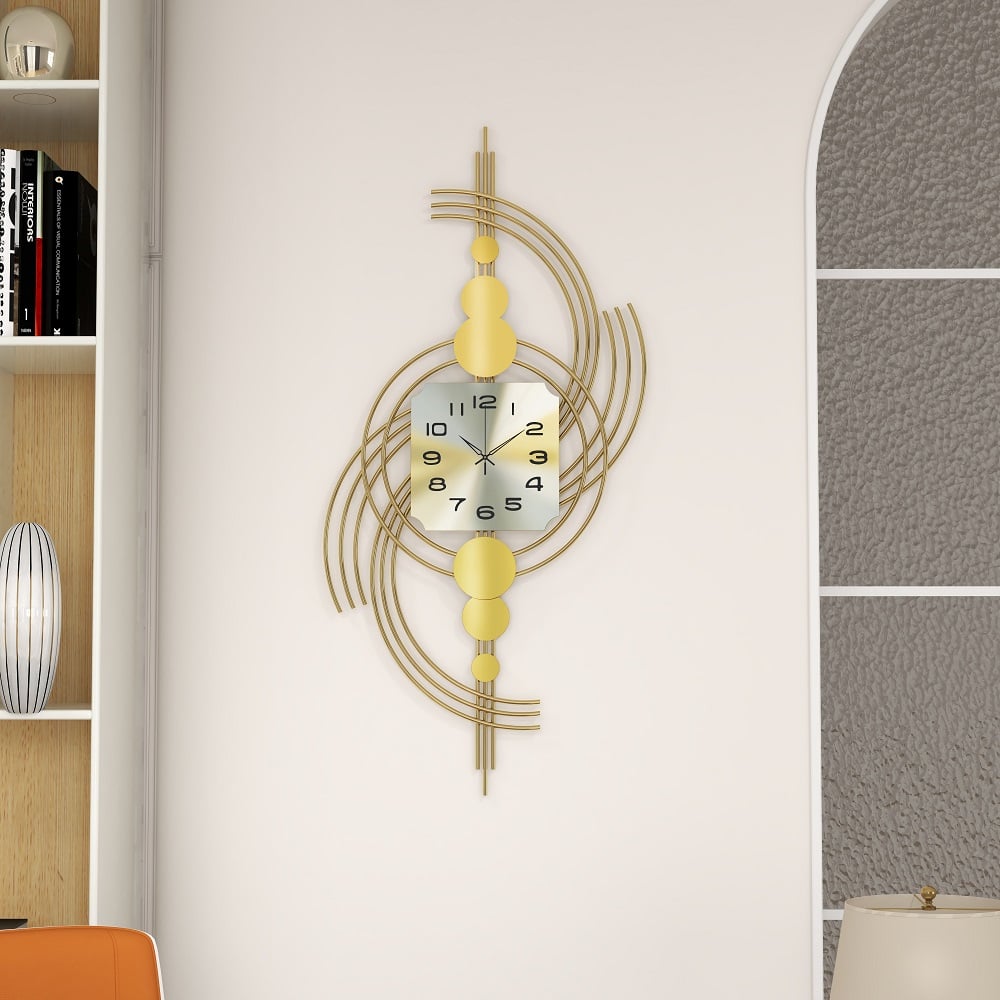 HMR - Modern 3D Metal Wall Clock with Golden Geometric Frame