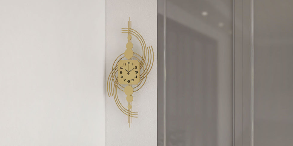 HMR - Modern 3D Metal Wall Clock with Golden Geometric Frame
