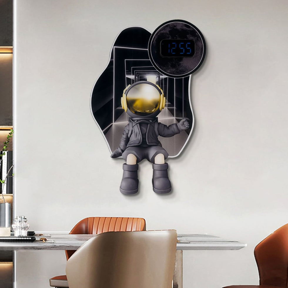 HMR - 23.6" LED Digital Astronaut Wall Clock Spaceman Decor Art Living Room Bedroom in Black