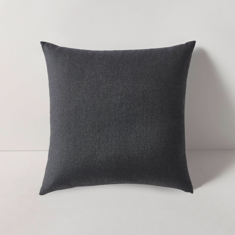 Harbour - Throw Pillow Panama Grafito