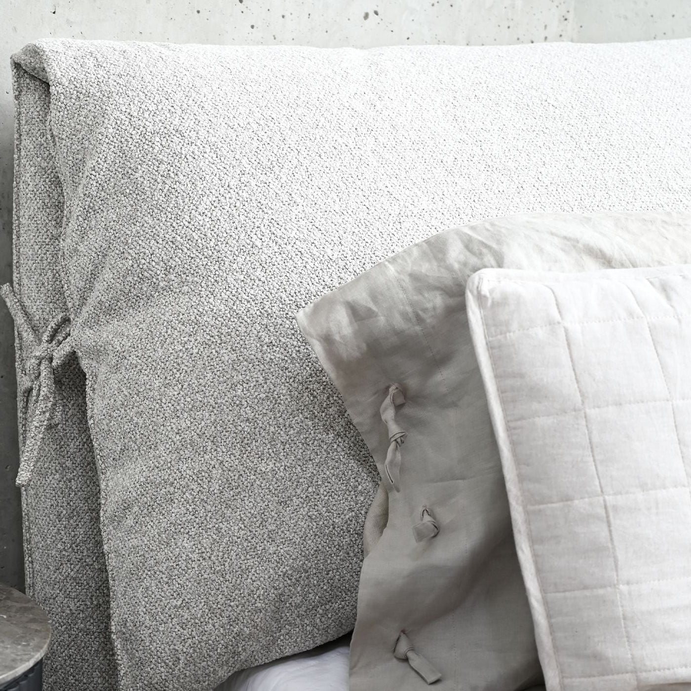 Mobital - Plume Bed Upholstered