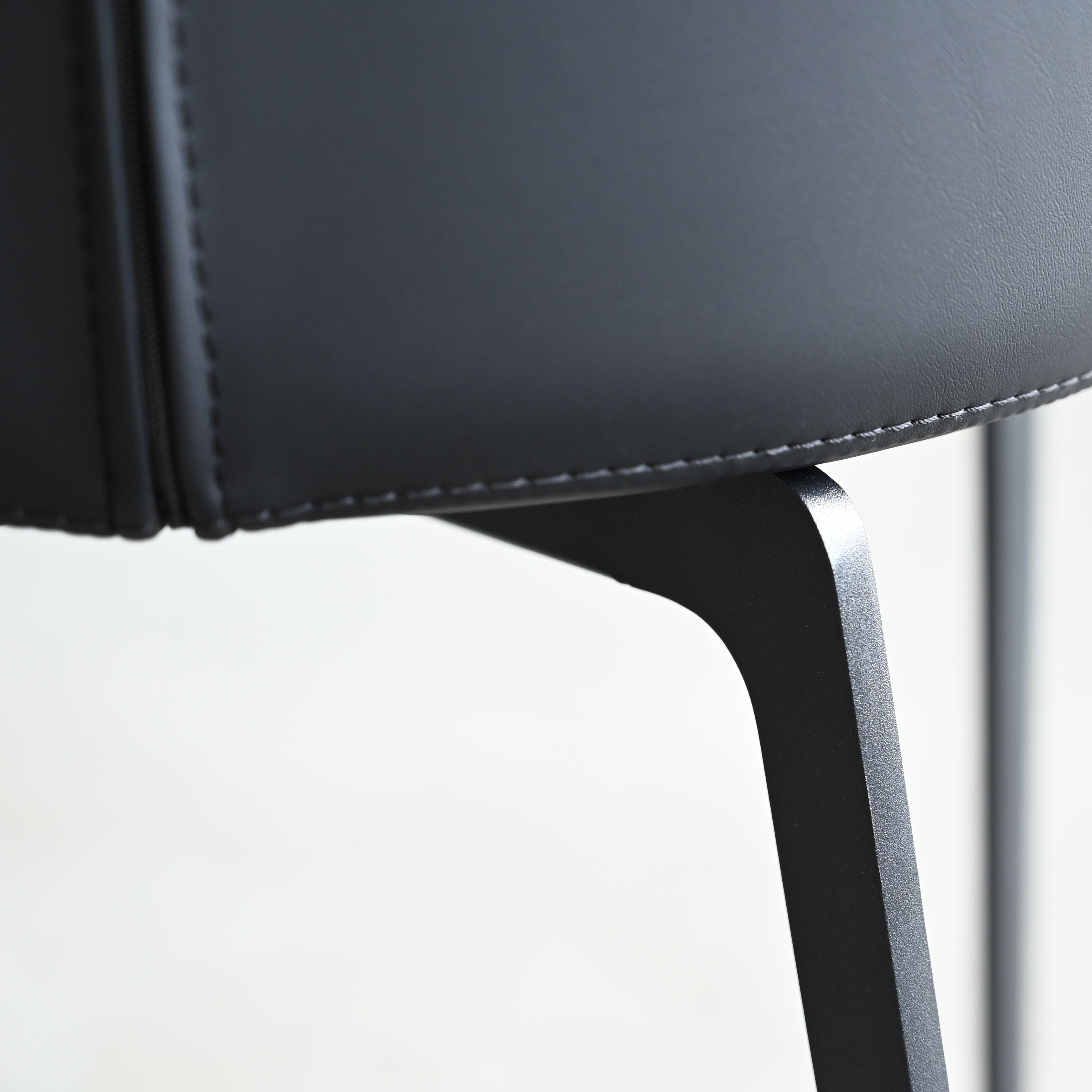 Mobital - Hug Dining Armchair