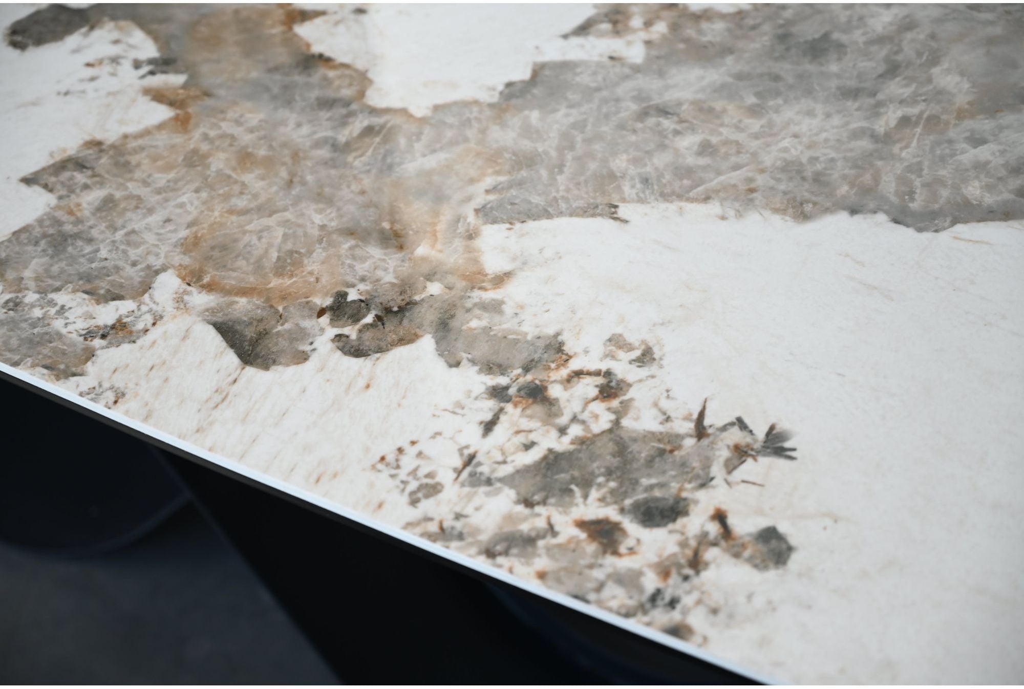 Mobital - Wave Dining Table