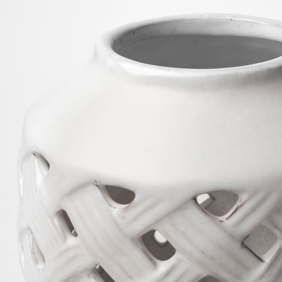 Mercana - Forillon Vase in White, Ceramic