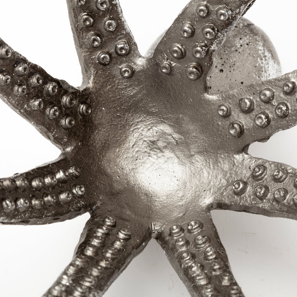 Mercana - Strafford Object in Silver, Resin