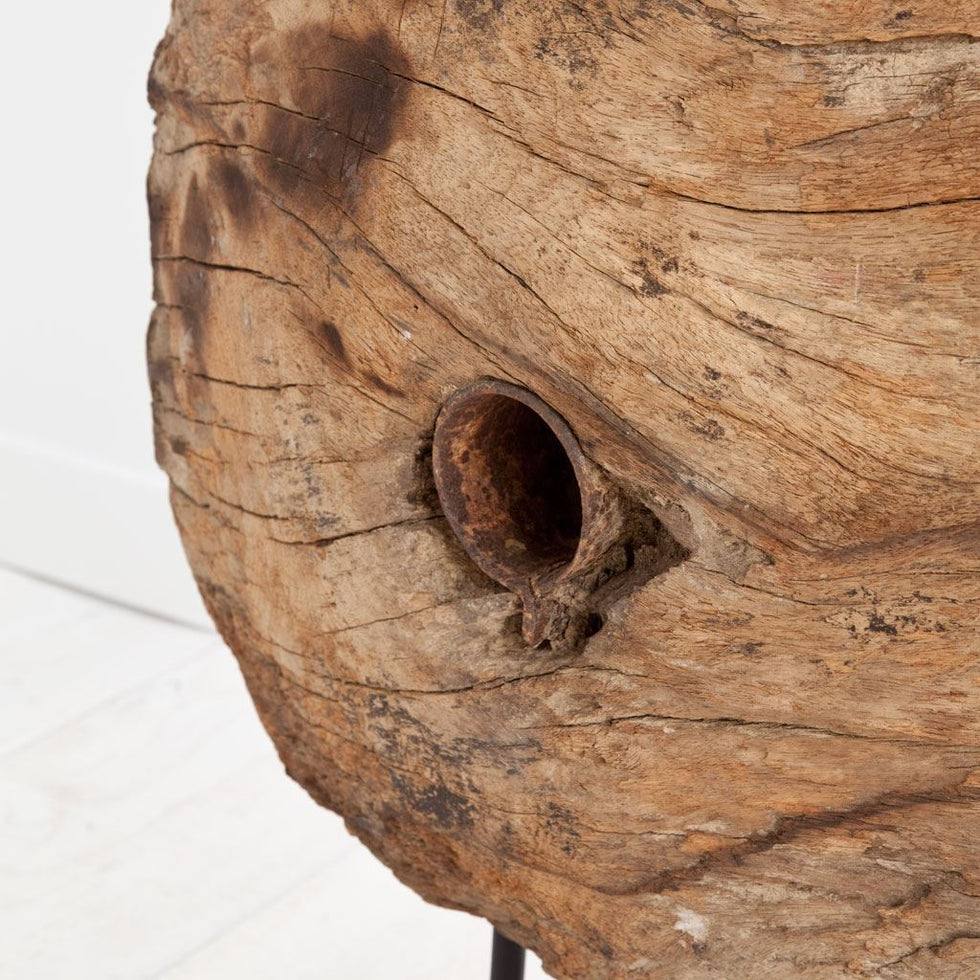 Mercana - Incana Object in Black/Brown, Solid Wood