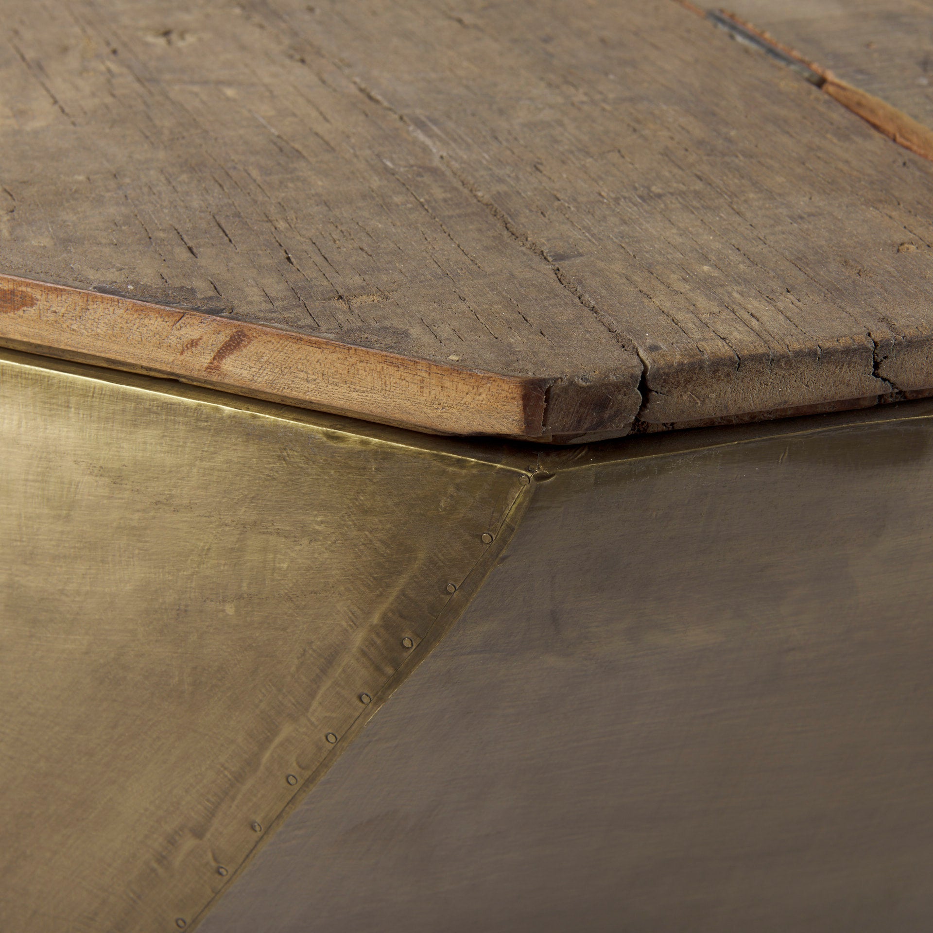 Mercana - Esagono Coffee Table in Gold, Metal