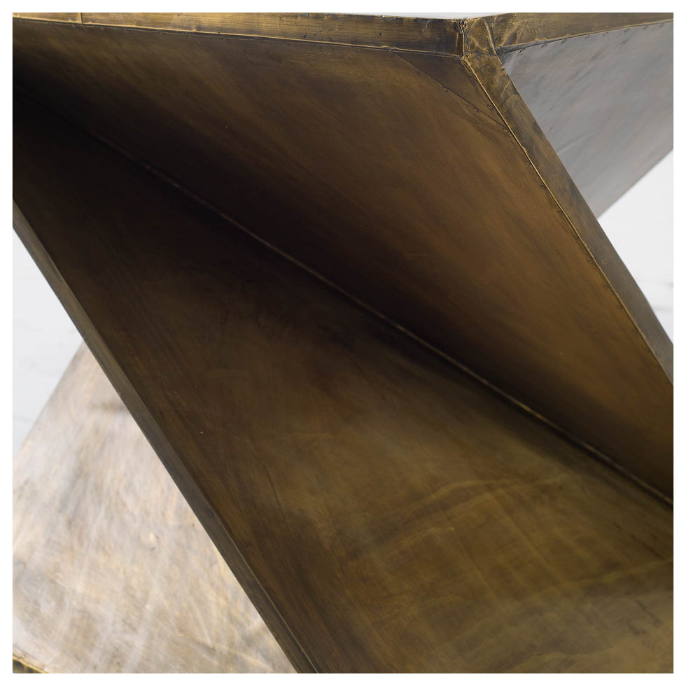 Mercana - Zelda Accent Table in Gold, Metal