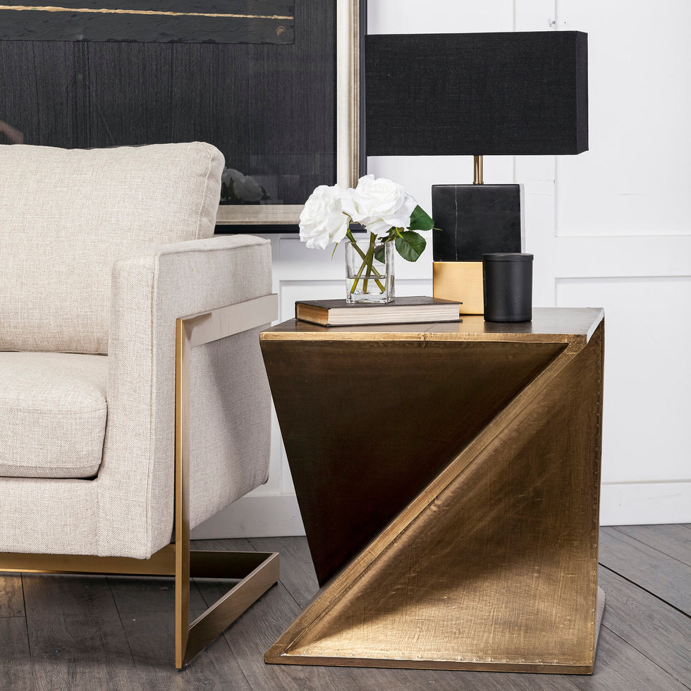 Mercana - Zelda Accent Table in Gold, Metal