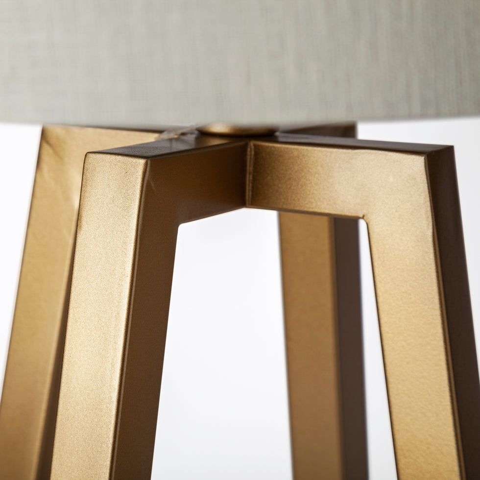 Mercana - Raelynn Table Lamp in Gold, Metal