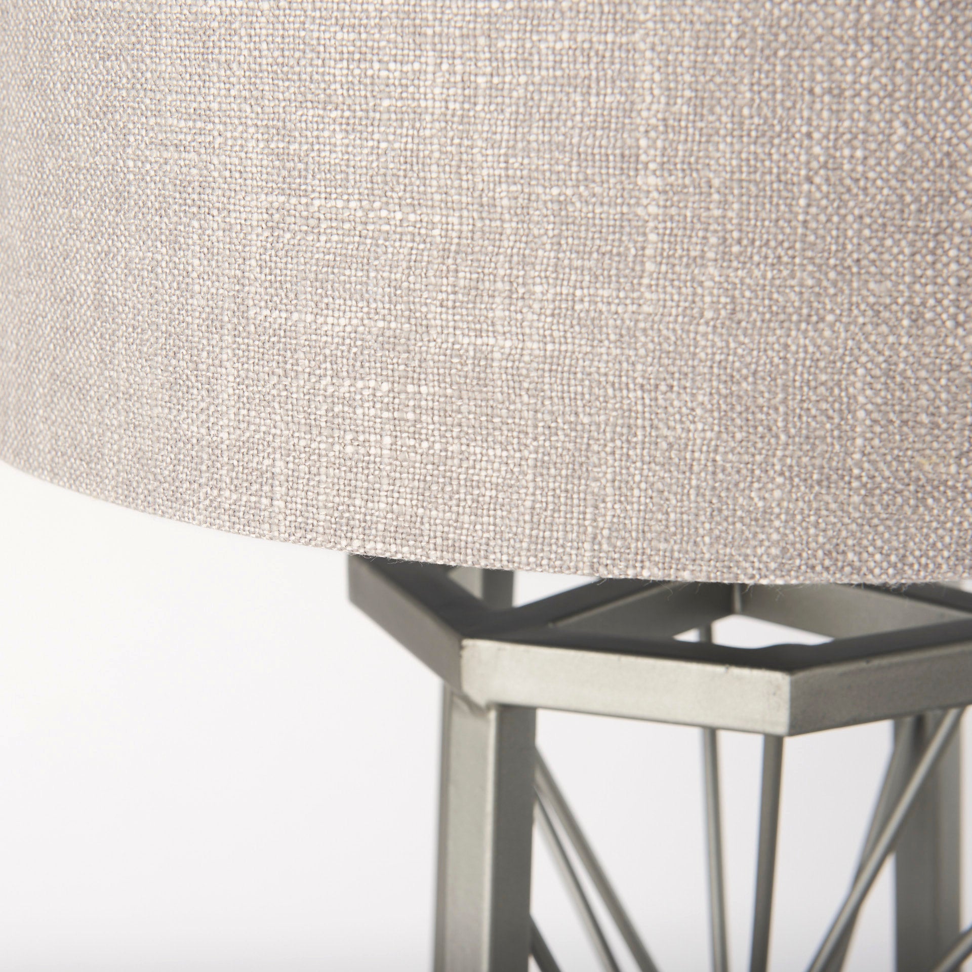 Mercana - Raen Table Lamp in Beige, Metal