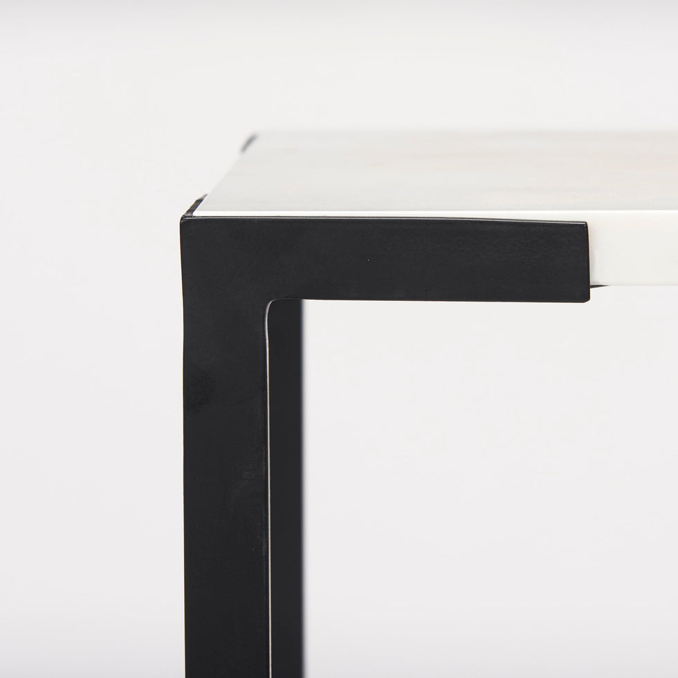 Mercana - Lucas Accent Table in Black, Metal