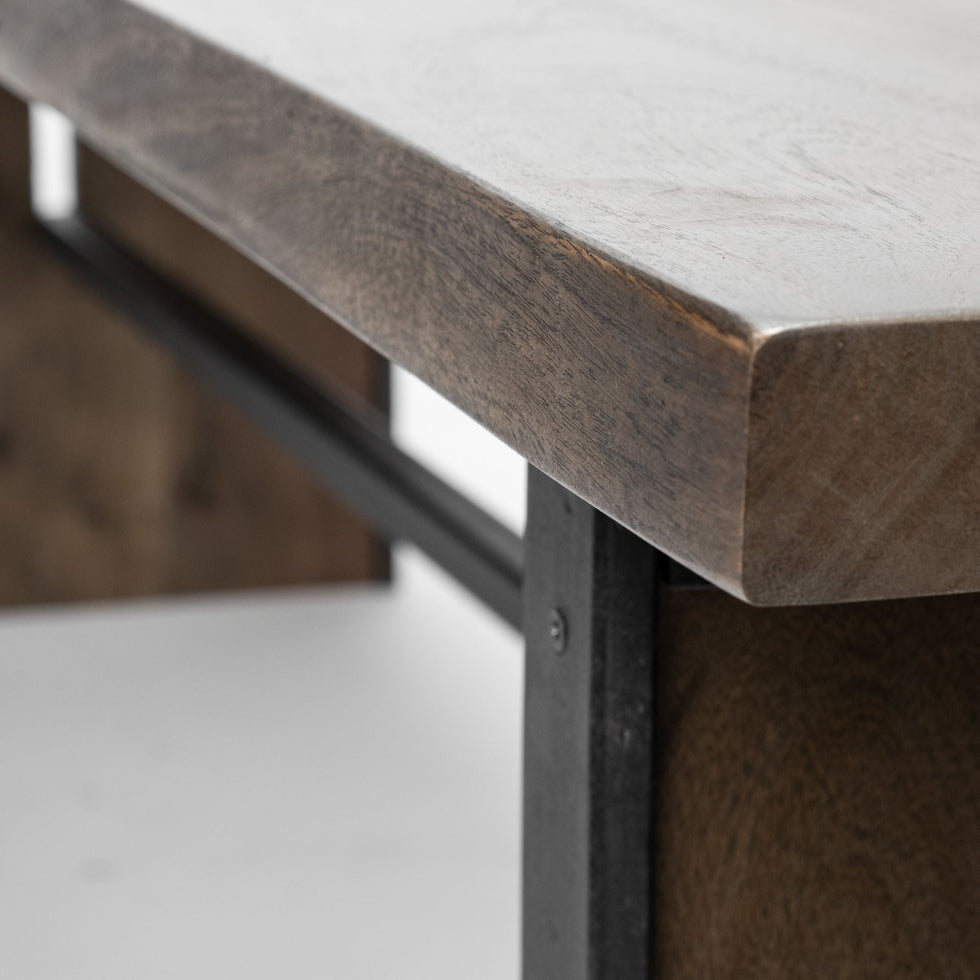 Mercana - Ledger Bench in Brown, Solid Wood