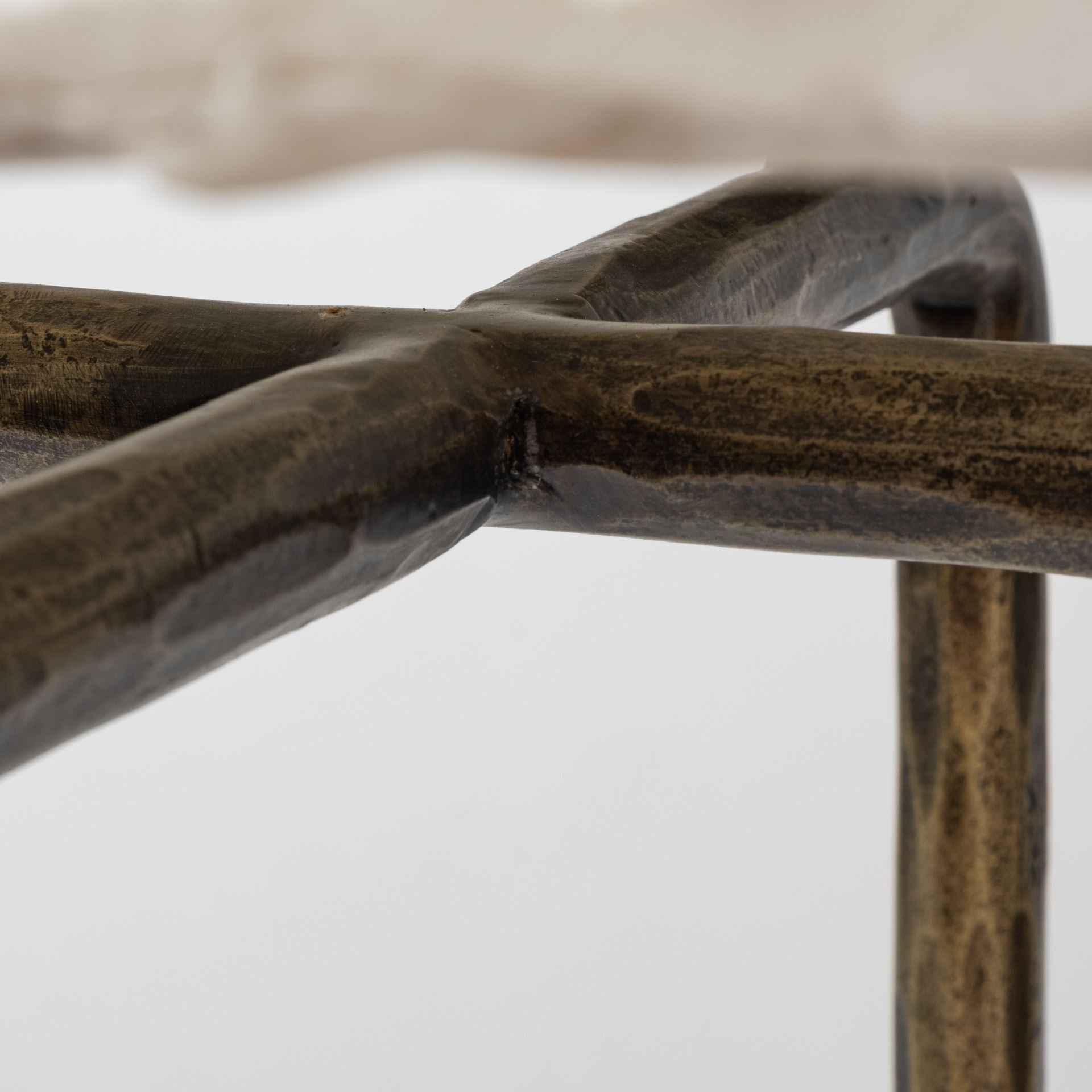 Mercana - Pinera Console Table in Gold/White, Iron