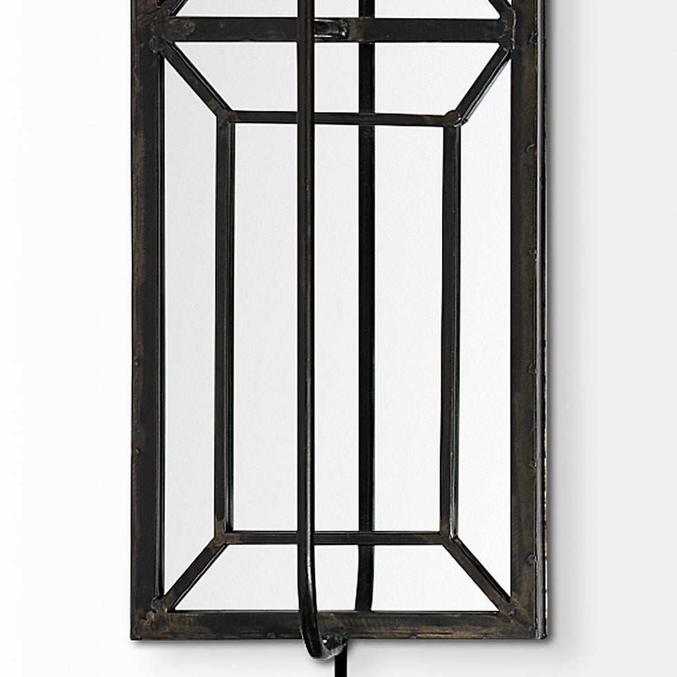 Mercana - Noah Wall Sconce in Black, Metal